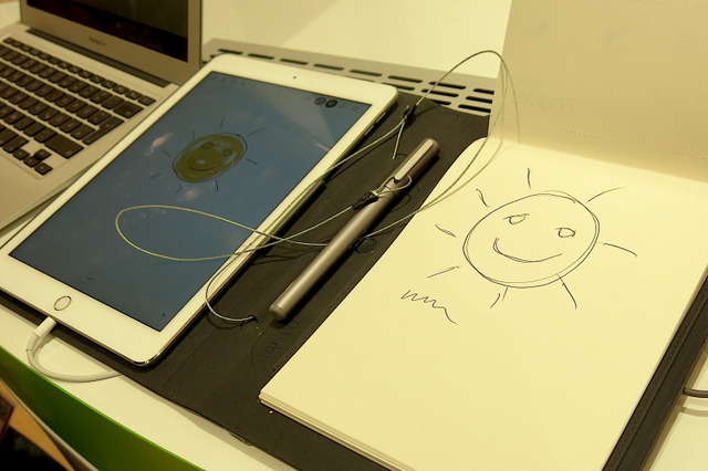 【IFA 2015】手書きメモをスマホやタブレットに電子化！ ワコム「Bamboo Spark」を展示 画像