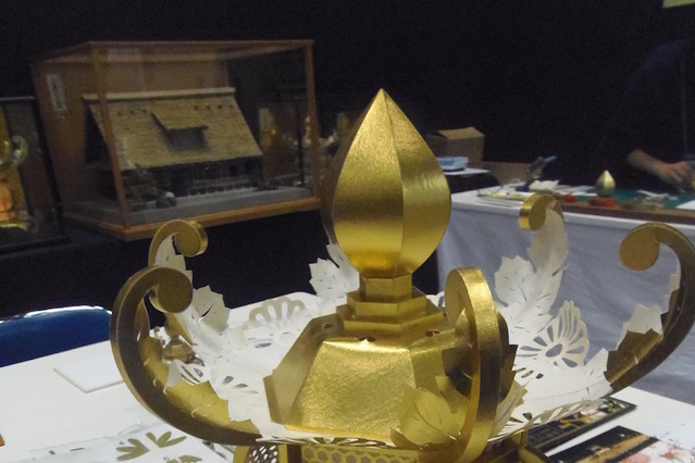【ツーリズムEXPOジャパン】1000年前から伝わる日本のペーパークラフト「山鹿灯篭」……手で紡いだ近江上布の機織り実演も 画像