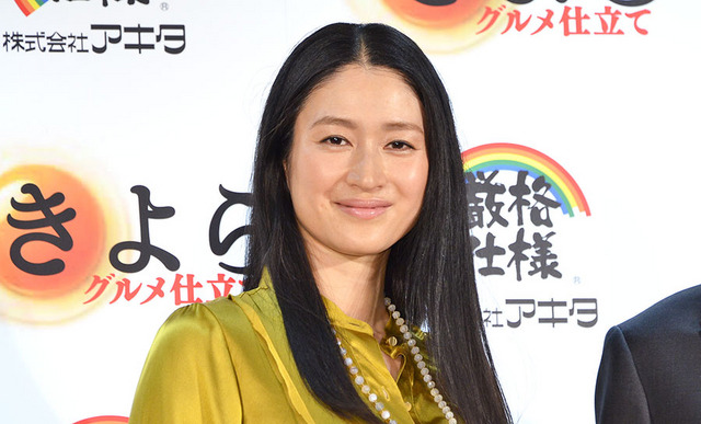 小雪、第3子出産後初のイベント出演! 祝福の声に「ありがとう」 画像