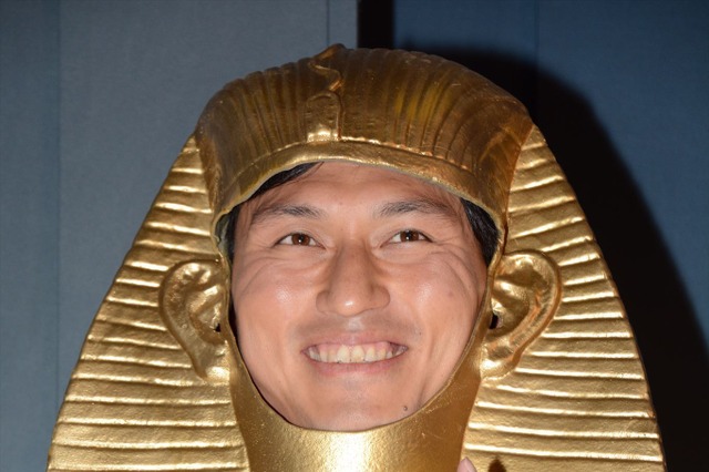 オードリー・春日、「展示してもらいたい！」ファラオ姿に自画自賛！ 画像