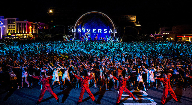 ゾンビ3,000体が踊る! USJ「スペシャル・ゾンビ・モブ2015」 画像