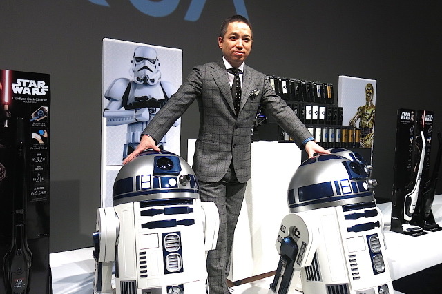 「R2-D2型の冷蔵庫」誕生！……1/1スケールでリモコン操作も可能 画像