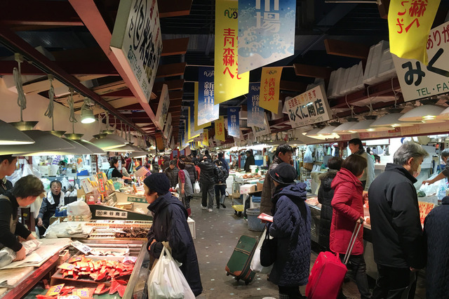 【おとなのグルメ】豊かな魚介類を堪能！青森「新鮮市場」の歩き方 画像