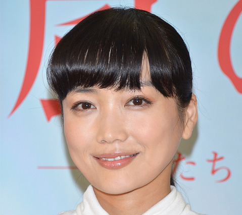 佐藤江梨子、出産後初の連ドラ主演で濃厚キス！「受け入れてます」 画像