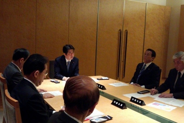 北朝鮮がミサイル発射、首相官邸「重大な挑発行為」 画像
