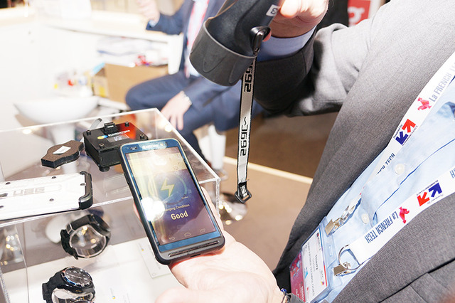 照射3分で通話1分が可能に！仏Sunpartnerの透明ソーラーパネル「Wysips」【MWC 2016 Vol.27】 画像