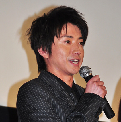 藤原竜也が“事故”、劇場がビミョーな静けさに… 画像
