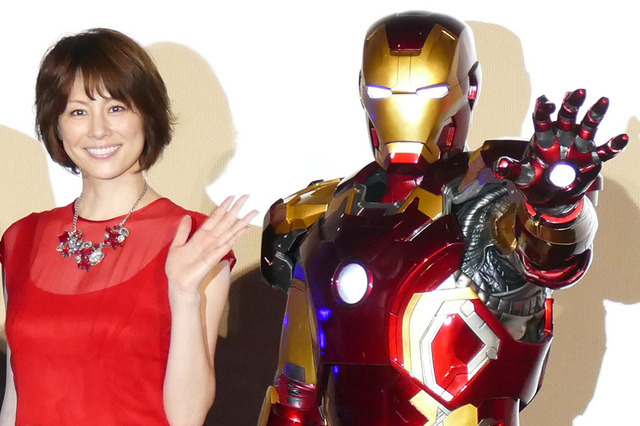米倉涼子、挨拶で役名をド忘れ! 画像