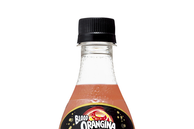 オランジーナの新フレーバー、本場フランスでは「悪役キャラ」だった！ 画像