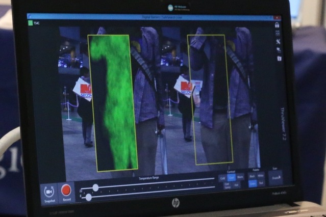 動く人間の身体検査が可能な非接触のセキュリティシステム 画像