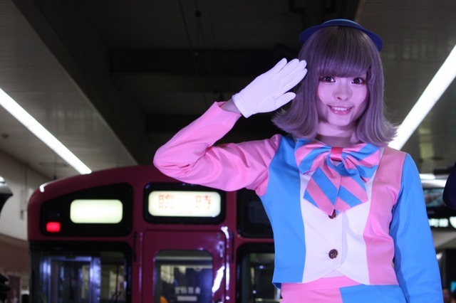 きゃりーぱみゅぱみゅ電車「出発しんこー！」 画像