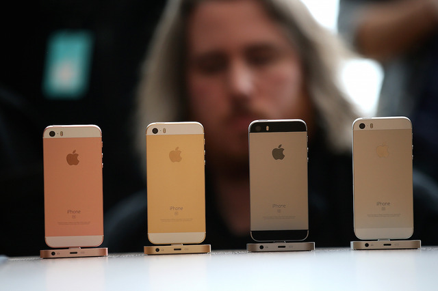 買うなら今？ SIMフリー版「iPhone SE」の在庫が回復！ 画像