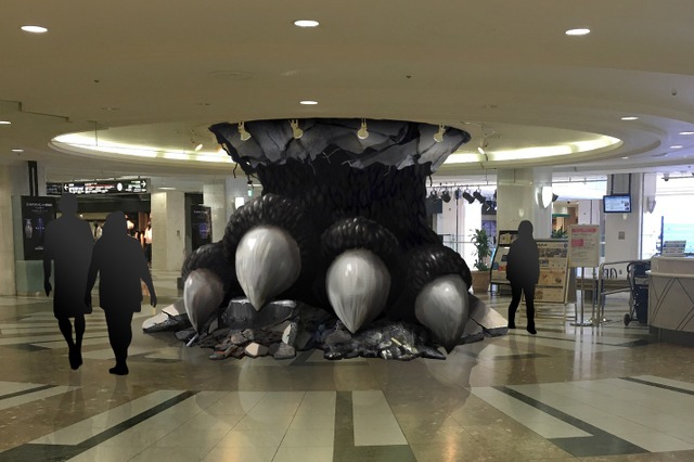 池袋サンシャインシティに巨大なゴジラの足が登場 画像