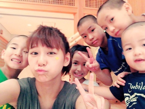 西内まりや、大家族に再会!家族への想い語る 画像