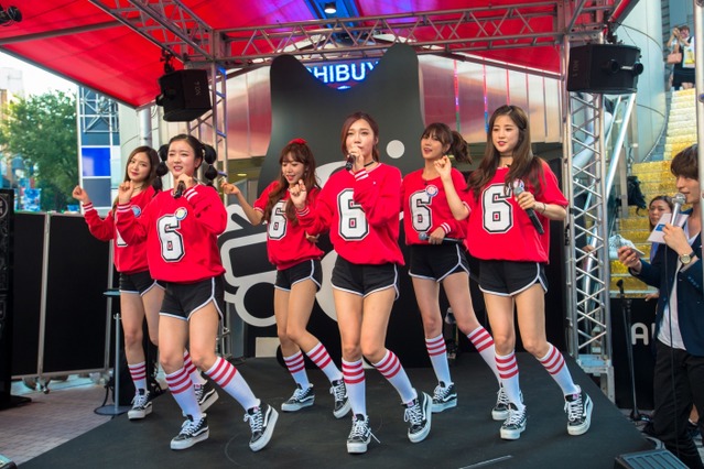 Apink、サプライズで渋谷109に登場!4分でステージ中止 画像