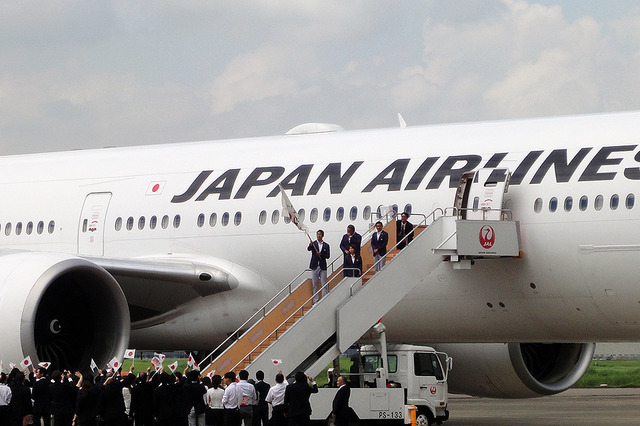 リオ五輪選手団や都知事を乗せたJAL・ANA機が到着 画像