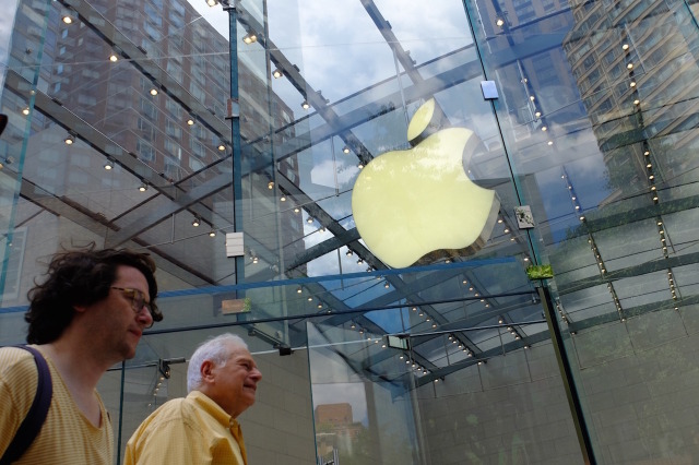 Apple、iCloudに月額2,500円の2TBプランを追加 画像