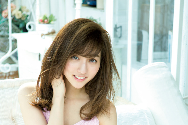 CanCam専属モデル・堀田茜が無防備な衣装で…… 画像