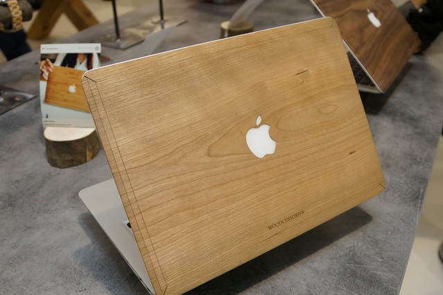 日本上陸も期待! ドイツ発の美しい天然木を使用したApple製品用アクセサリー【IFA 2016】 画像