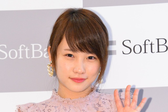 川栄李奈、好きな食べ物は「虫」!?　美味しそうに食べる姿にスタジオ悲鳴! 画像