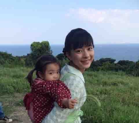 芳根京子「母性心を引き出してくれた」！『べっぴんさん』通して心境の変化 画像