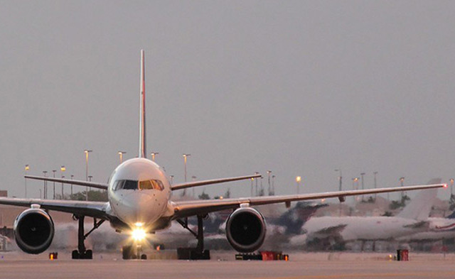 離着陸指示は、音声よりテキストがトレンド? 米航空局が整備中の「データ・コム」 とは? 画像