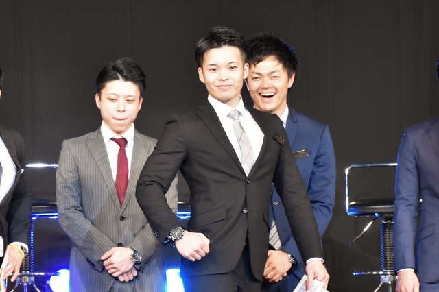 RIZAP、優秀なトップトレーナーを表彰！今後は医療機関との提携も 画像