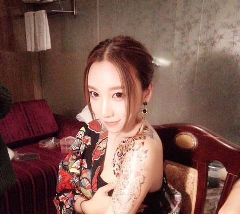 ざわちん、映画デビュー!?　セクシーなタトゥー姿も！ 画像
