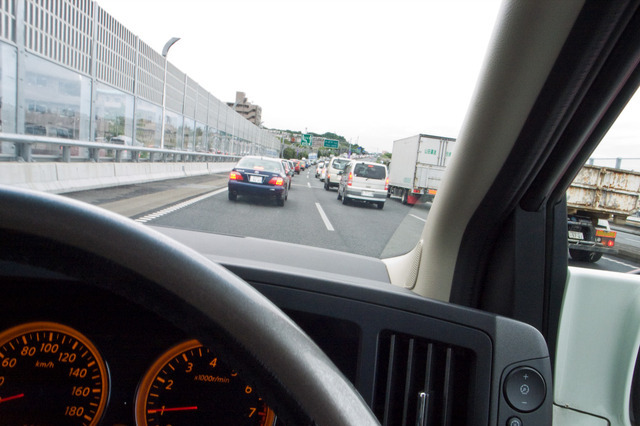 音声認識機能の実態、利用したいスマホ操作はメッセージの送受信 画像