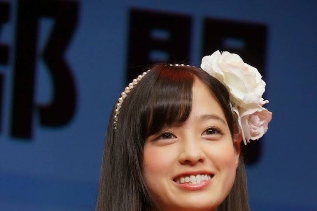 橋本環奈のコスチューム寝姿に「天使の居眠り」とファン歓喜！ 画像