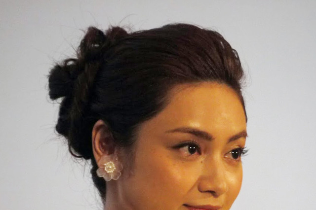 平愛梨、長友との結婚の喜びを「五・七・五」で表現すると...... 画像