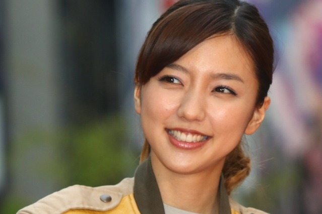 真野恵里菜、2年前のツインテ&セーラー服に後悔もファンは絶賛! 画像