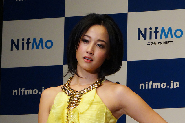沢尻エリカ、酒を飲むと記憶をなくしてポロリ!を笑顔で明かす 画像