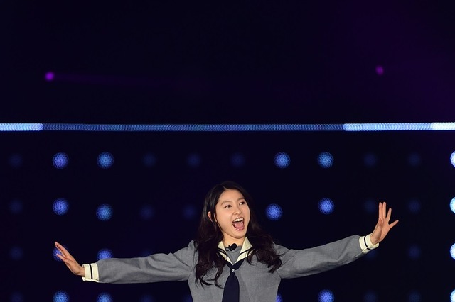 TGCで告白!?　亀梨和也と土屋太鳳が手つなぎランウェイ！ 画像