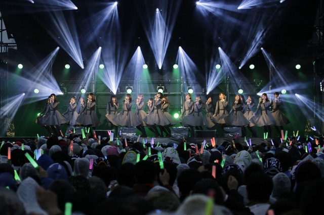 欅坂46、愛知で初ライブ!360°3Dシアターがオープン 画像