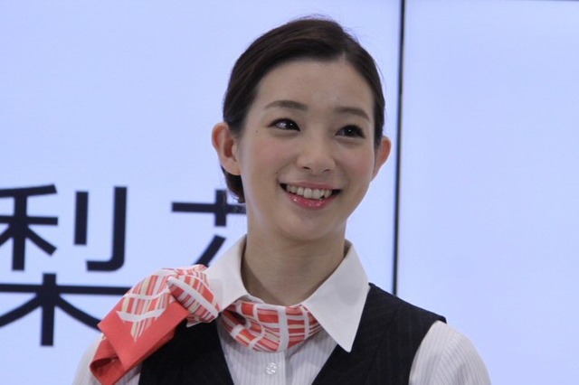 足立梨花「コナンの婚姻届を出すのが夢」 画像