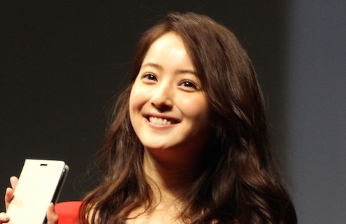 佐々木希、上京すぐの苦労時代告白!「母に電話しても、事務所の言うことを聞きなさいと......」 画像