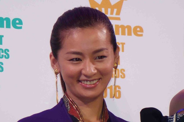 東野幸治、尾野真千子を「おばさん感半端ない」 画像