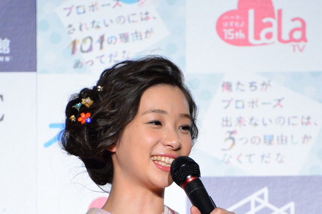 足立梨花＆生駒里奈、『銀魂』コスを披露！神楽と新八に大変身 画像