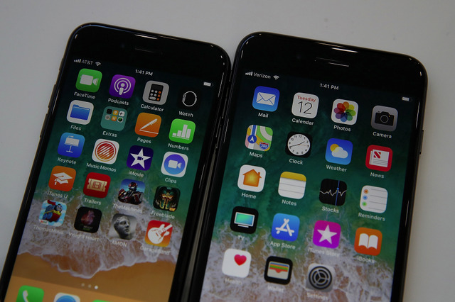 【新iPhoneがすぐわかる！緊急Q＆A】「iPhone 8/8 Plus」「iPhone X」のカラーバリエーション、サイズは？ 画像