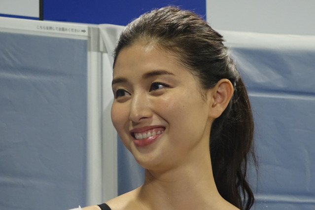 橋本マナミ、新作写真集での“過激撮影”明かす「色んな場所で濡れているので」 画像