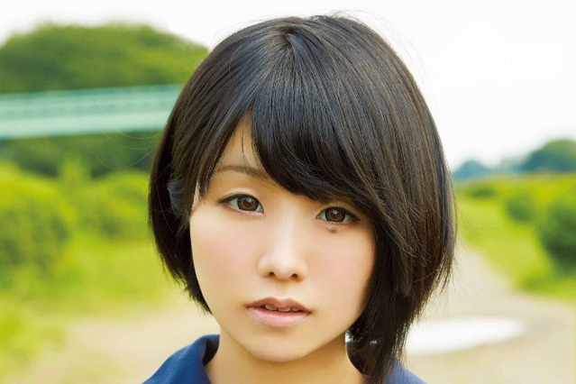 人気コスプレイヤー・くろねこ、1st写真集『KURONEKO』発売！記念イベントも！ 画像