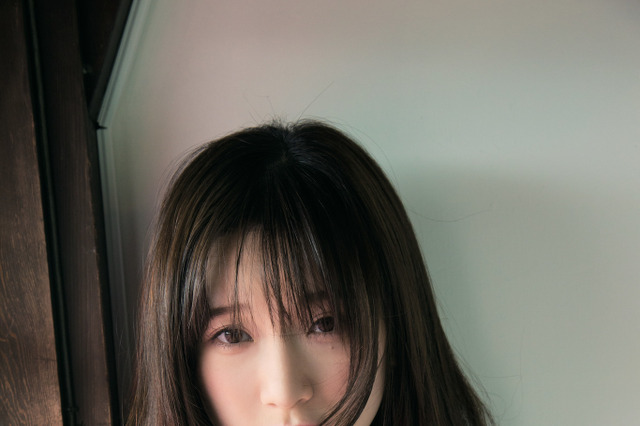 金子理江、1st写真集で抜群のスタイル公開！「男性向け」「女性向け」2種類の目線で撮影 画像