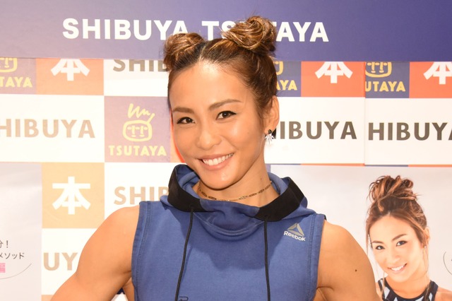 “腹筋美女トレーナー”AYA「渡辺直美のトレーナーやってみたい」 画像