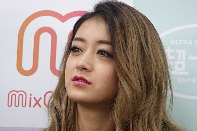 みちょぱ、肩＆背中＆太ももあらわになったセクシーファッション披露！ 画像