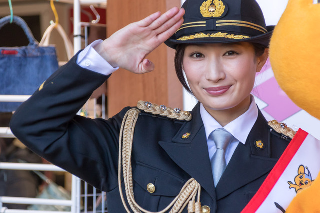 武田梨奈が1日警察署長に!「身も心も引き締まり、嬉しい」 画像