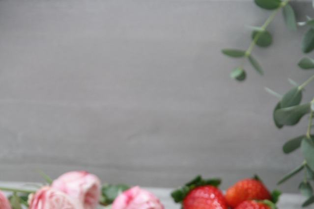 幸せのパンケーキが「薔薇と国産いちごのパンケーキ」など限定3商品 画像