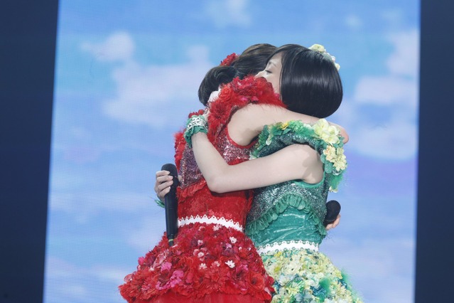 ももクロ・百田夏菜子がライブで涙!10周年の東京ドームは4人体制で 画像