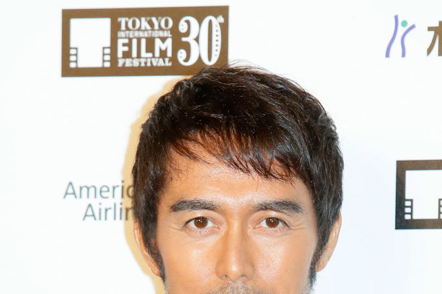 阿部寛、物が捨てられずに「ベッドが8個か9個溜まっている」と仰天告白! 画像