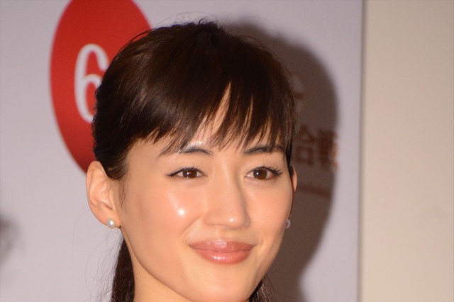 綾瀬はるかが新垣結衣から1位を奪還！「テレビタレントイメージ調査」 画像